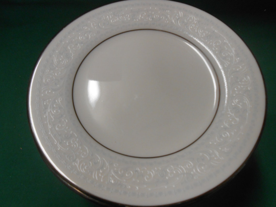 NORITAKE Trudy Pattern Set of 12 BreadSaladDessert Plates Etsy