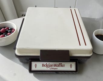 Belgisches Vintage Waffeleisen von Munsey - Modell BW-4 - Retro Küchengerät - Funktioniert hervorragend - 4 quadratische Waffeln - Stil der 70er Jahre