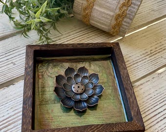 Hand Painted Lotus Incense Holder – Resin Sealed Acrylic Pour Art – Spiritual Altar Decor – Meditation Gift – Handmade Boho Incense Burner