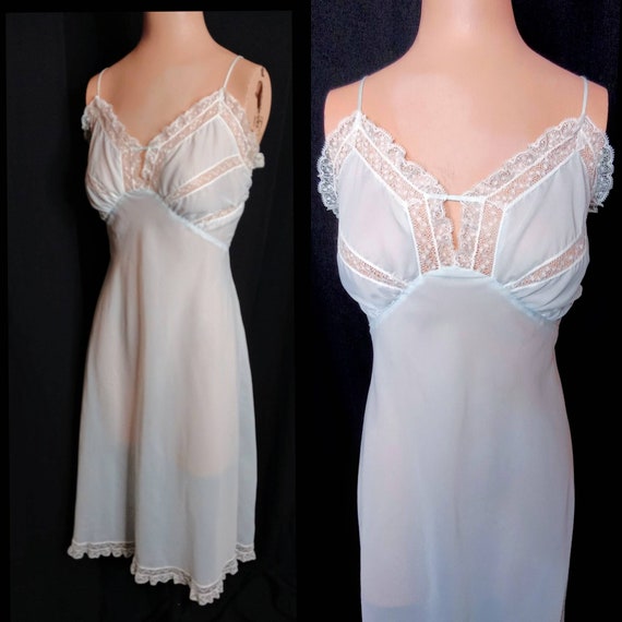 1950's / 1960's Sexy Baby Blue Rayon Chemise / Ni… - image 1