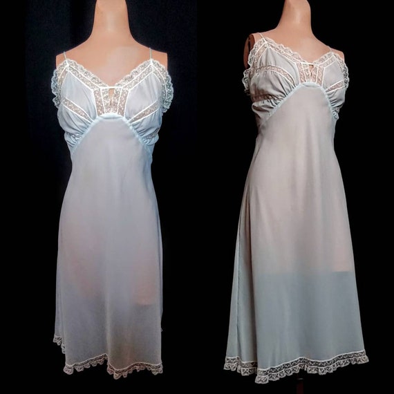 1950's / 1960's Sexy Baby Blue Rayon Chemise / Ni… - image 4