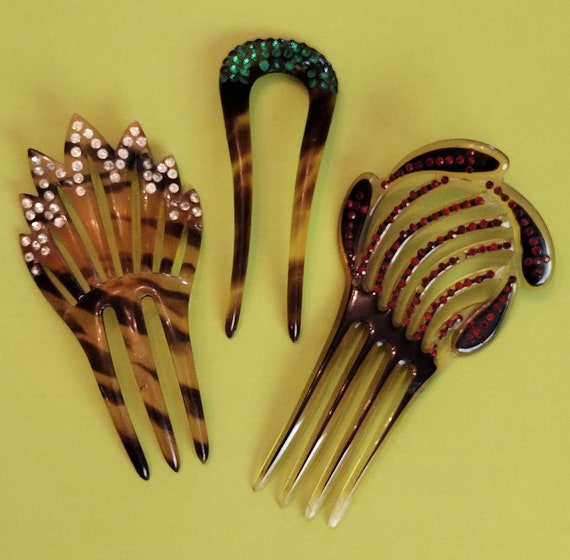 SET of 3 Art Deco Jeweled Hair Combs / 1920 display picture 1