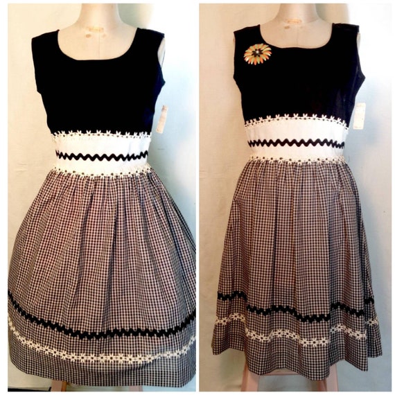 RARE! Vintage Deadstock Dress / Black and White Gi