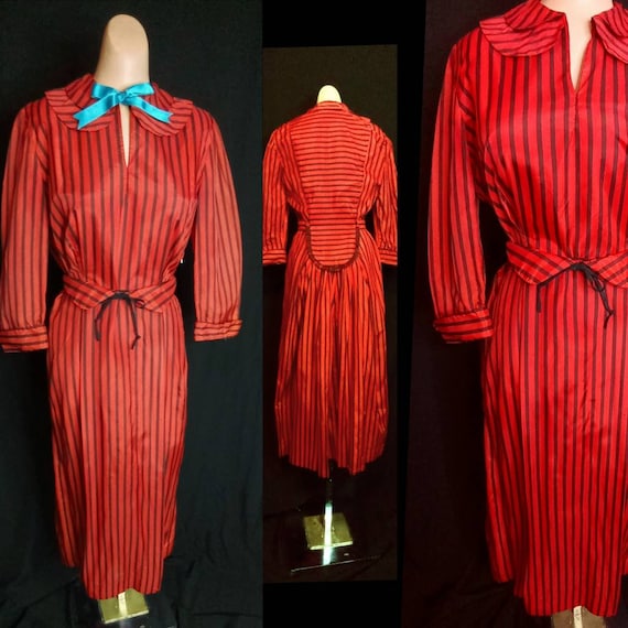 Late 1930's 30s / 1940's 40s Persimmon Red & Black