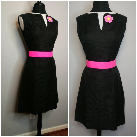 VOLUP 1960's 60s Mod Black Sheath Dress / Textured