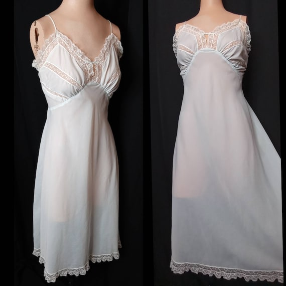 1950's / 1960's Sexy Baby Blue Rayon Chemise / Ni… - image 2