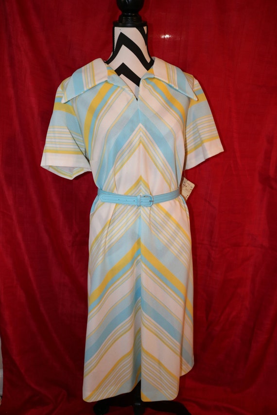Vintage Sky Blue, Sun yellow, White Collared Dress