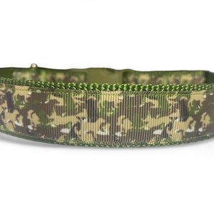 Camouflage - Dog Shapes - Dog Collar - 1&quot; Width