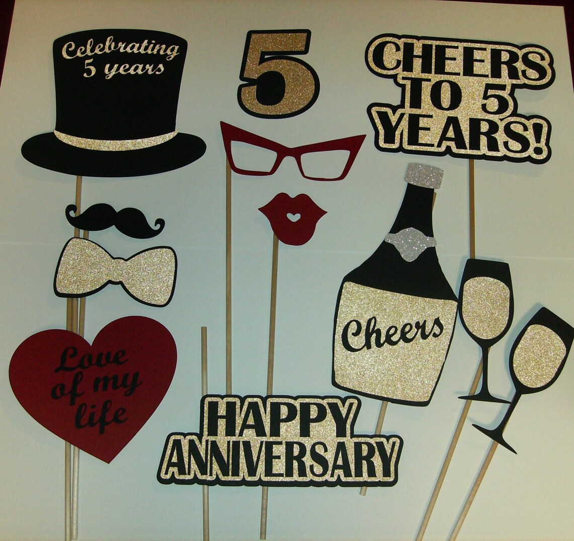 5th Anniversary Photo Prop / Anniversary Party / Cheers / Etsy