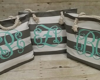 Personalized Tote Bag, Monogrammed Beach  Bag, Bridal Gift, Bridesmaid Gift, Bridal Party Gift, Beach Tote, Bridesmaid Tote, Wedding Tote