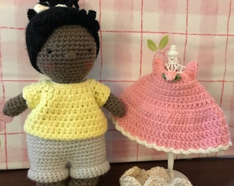 Hand crochet Curly Hair Doll - Dark Skin-tone - Black Hair - 2 outfits Pink Dress & Yellow Grey Play Set-Crown headband