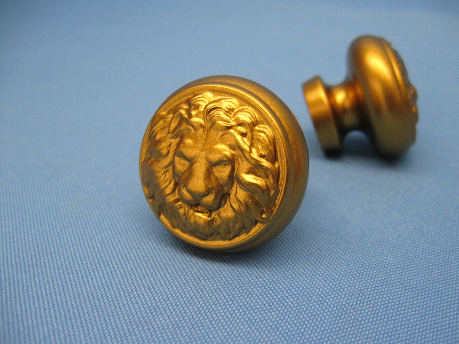 Gold lion head drawer knobs vintage furniture decoration old Etsy