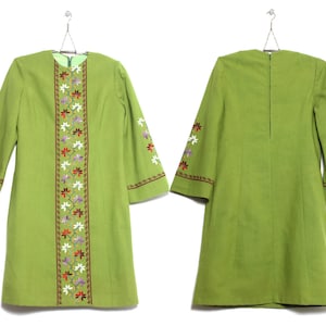1960s 60s Sixties Mod Avocado Green Floral Embroidered Half-Sleeve Handmade Shift Mini Dress Mid-Century Eastern European Vintage - Small S
