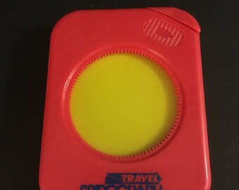 Vintage 1980s travel spirograph