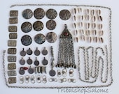 Tribal Metall DIY-Collection with Tribal-Pendant and Cowry Shells, Vintage, 48 pieces plus 25 Cowry Shells