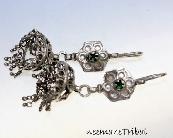 Vintage Silver Jhumka Earrings with a Green Glass… - image 2