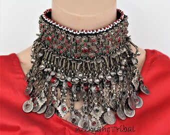 Vintage Kuchi Tribal-Choker from Afghanistan with Green and Red Glass Jewels, Tribal-Necklace, Vintage Nomad Jewelry, Tribal Fusion, ATS