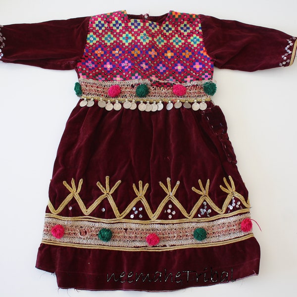 Robe nomade de Kuchi rouge foncé, Costume oriental, Moyen-Orient, Afghanistan, Pachtounes, Pièce de collection, Théâtre