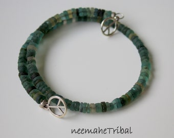 bracelet spiralé à 1 1/2 rangée avec perles de verre romaines; 251122.11