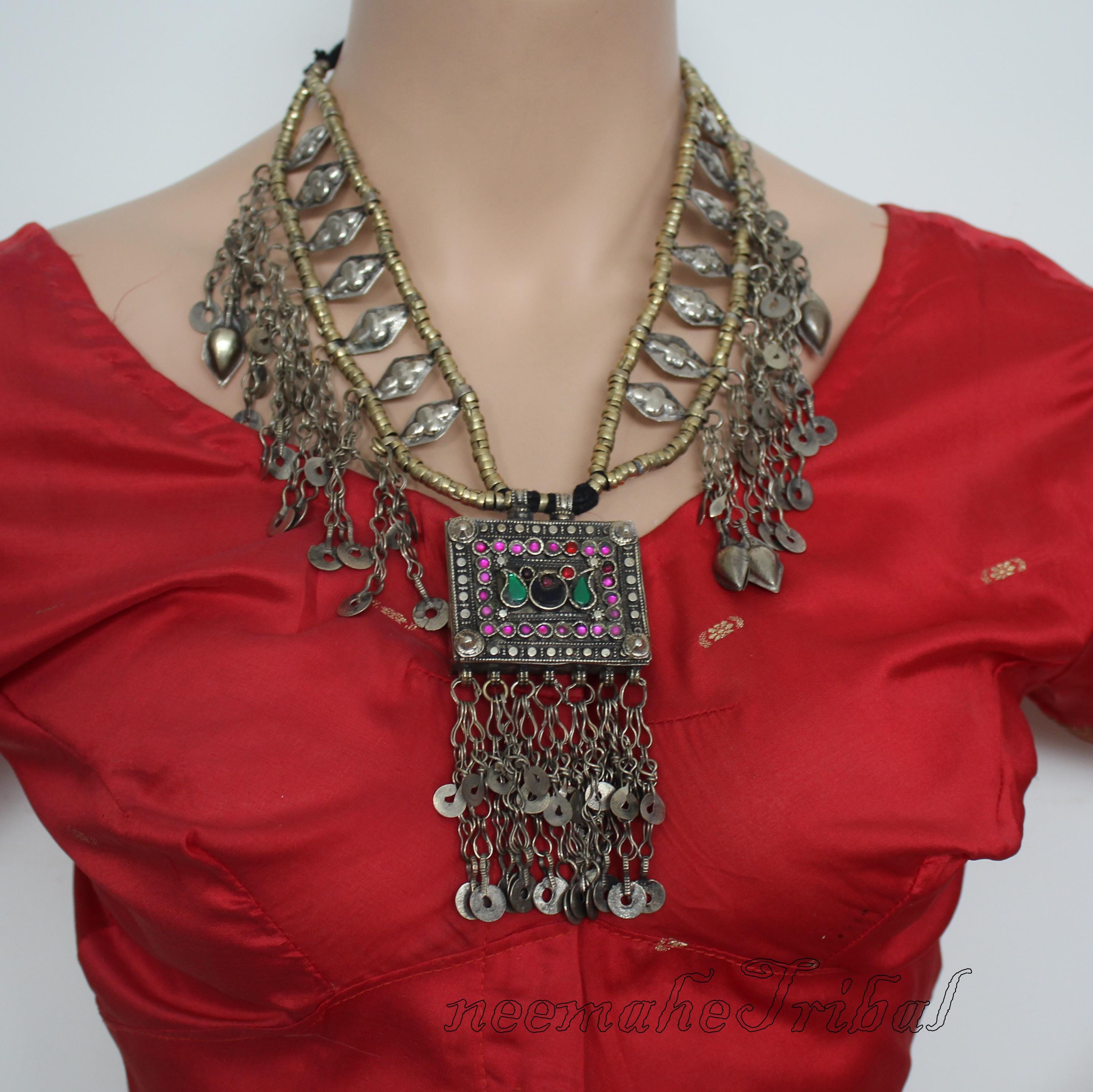 ネックレス・ペンダント Wild craft / Tribal necklace Southwestern Style Beaded Tribal Necklace White Black Red