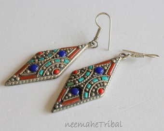 Boucles d'oreilles Népal avec turquoise, lapis et corail; 10423.1