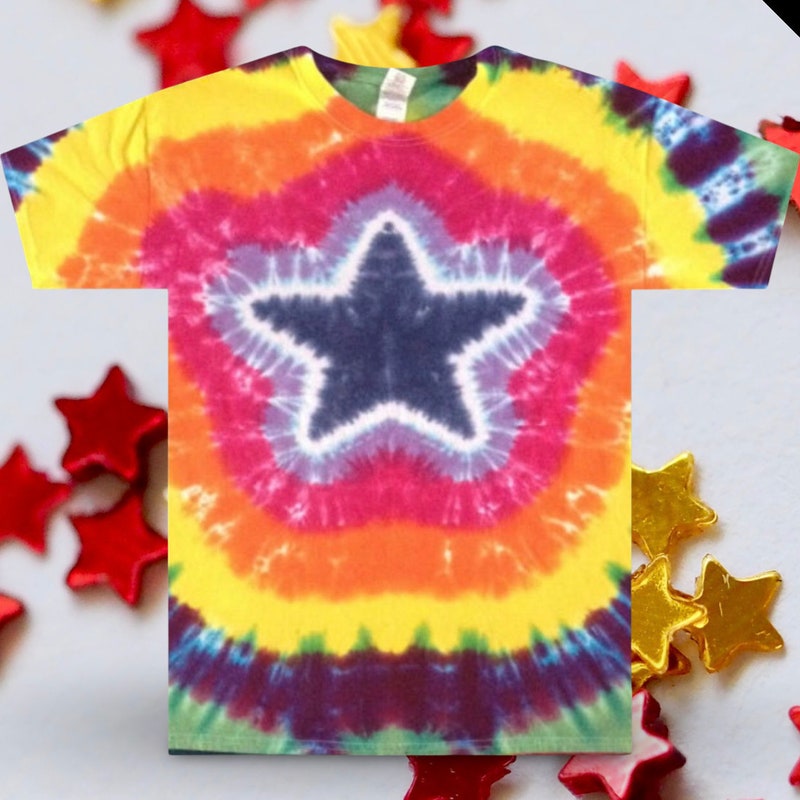 A Star-pattern Tie-dye Knit Top main image 1