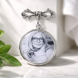 Personalized Memorial Photo Buttonhole Charm: Wedding Boutonniere Lapel Pin