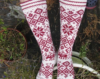 Christmas socks knit socks Wool socks. red socks. Norwegian socks. knitted socks. gift to man. gift to a woman. men's socks. Women's socks