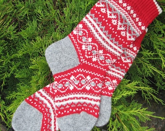 knit socks Wool socks Christmas gift Norwegian  Christmas socks  knitted socks. gift to man. gift to a woman. men's socks. Women's socks