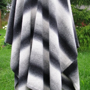 Knitted poncho Kauni yarn black-white-gray knit cape knit sweater coat Scarf Kauni wool 100% Qualitet knitted shawl image 4