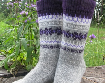 knit socks Wool socks. red socks. Norwegian socks. Christmas socks. knitted socks. gift to man. gift to a woman. men's socks. Women's socks