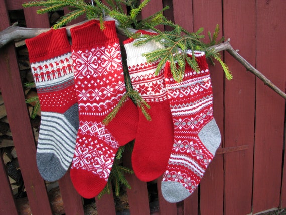 Owlgift Gehäkelte Weihnachtsstrümpfe – 2er Set, 45,7 Cm Hoch, Aus Schwerem Garn, Rot & Weiß