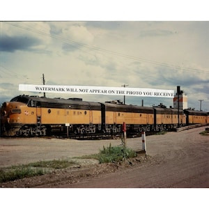 Photo Milwaukee Road F Units At Sioux Falls South Dakota June 1975 Color 8 x 10