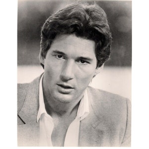 Richard Gere 8 x 10 Glossy Black And White Press Photo