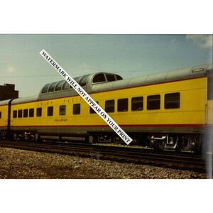 Zdjęcie wagonu Union Pacific Railroad Challenger Dome Coach 12 x 8, sierpień 1995 r.