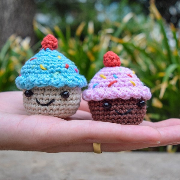 Cupcake Amigurumi Crochet Pattern | Crochet Cupcake Pattern | Amigurumi Cupcake Pattern | Crochet Cupcake Amigurumi Keychain Pattern