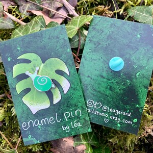 Green Glow In The Dark Mini Snail Enamel Pin