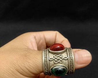 Chinese antiques Tibetan silver hand carving inlaid with gems exquisite men's ring