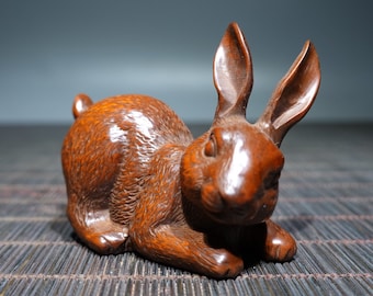 Chinese antique natural boxwood cute rabbit statue is pure hand carved ornament, precious and exquisite