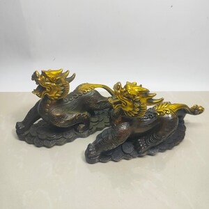 中国の骨董品で手作りされた純銅製の大きな金箔の貔貅像のペア