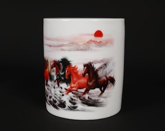 Exquisite white ceramic Chenggong horse pattern pen holder porcelain pen holder desktop decoration