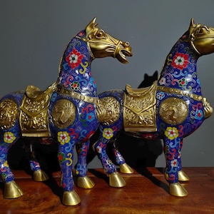 A pair of Chinese antique handmade carved pure copper cloisonne Chenggong horse statue ornament,precious and exquisite