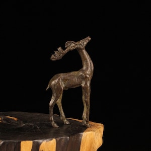 Collect  antique copper fawn Statue tabletop ornaments, creative tea pet handicrafts