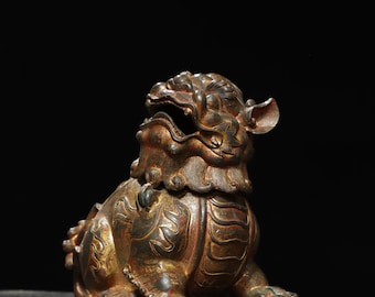 中国のアンティークの純銅の手作りのライオン像の香炉の装飾品、絶妙で