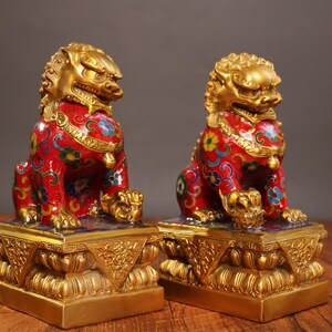 Chinese antique hand carved pure copper cloisonn é enamel color lion statue ornaments a pair,precious and unique,can be collected
