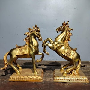 Chinese antique hand-carved pure copper gilt Chenggong horse statue ornament  a pair,exquisite and rare,can be collected