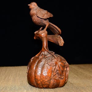 Chinese handmade carved natural boxwood bird statue ornament,exquisite and unique,collectible image 3