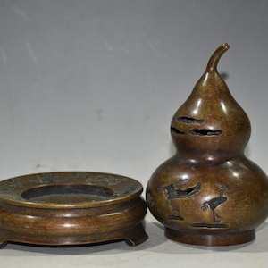 Ancient Chinese pure copper hand carved hollow out gourd statues incense burner ornament,exquisite and rare,worth collecting