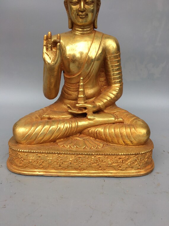 中国製の手彫り純銅製金メッキ釈迦牟尼仏像装飾品、希少で精巧な逸品