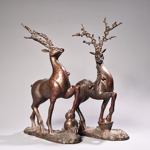 Chinese antique handmade carved pure copper high relief carved deer statue ornament a pair, rare and exquisite,home decoration